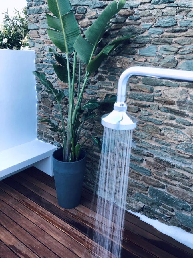 En Plo Aparthotel Agios Romanos Bagian luar foto