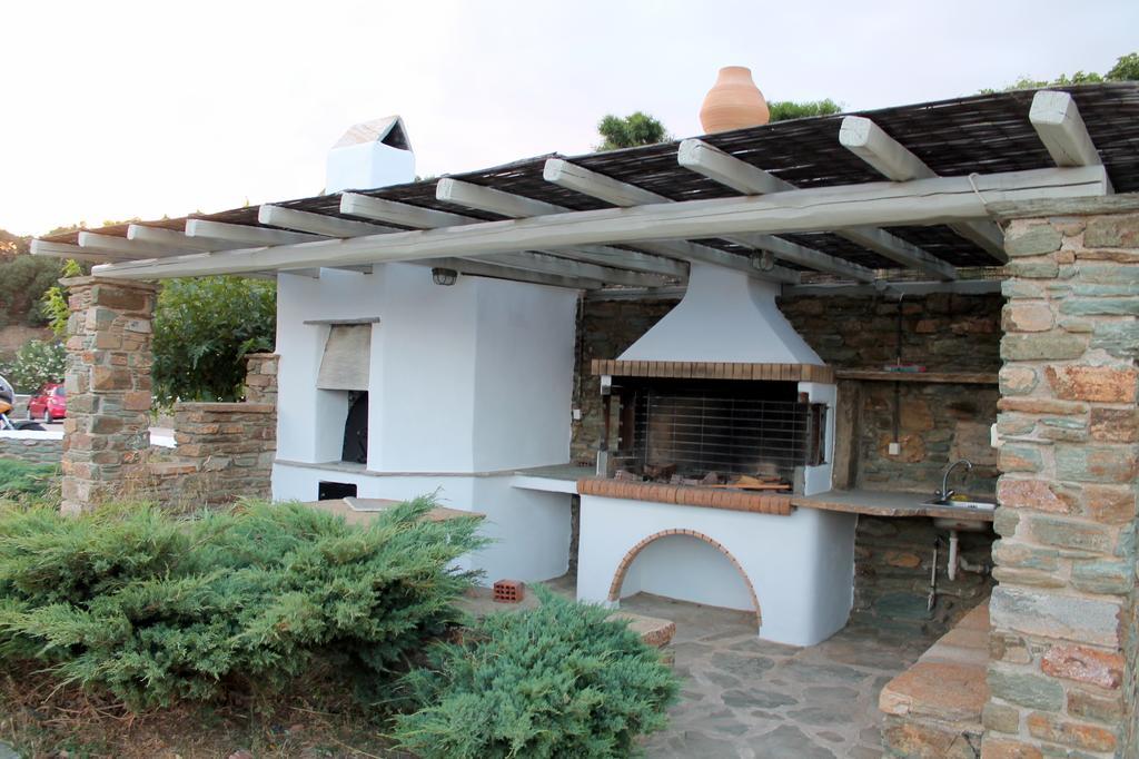 En Plo Aparthotel Agios Romanos Bagian luar foto