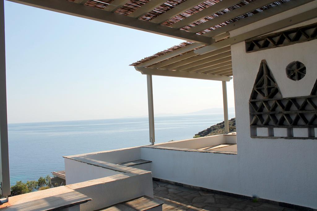 En Plo Aparthotel Agios Romanos Bagian luar foto