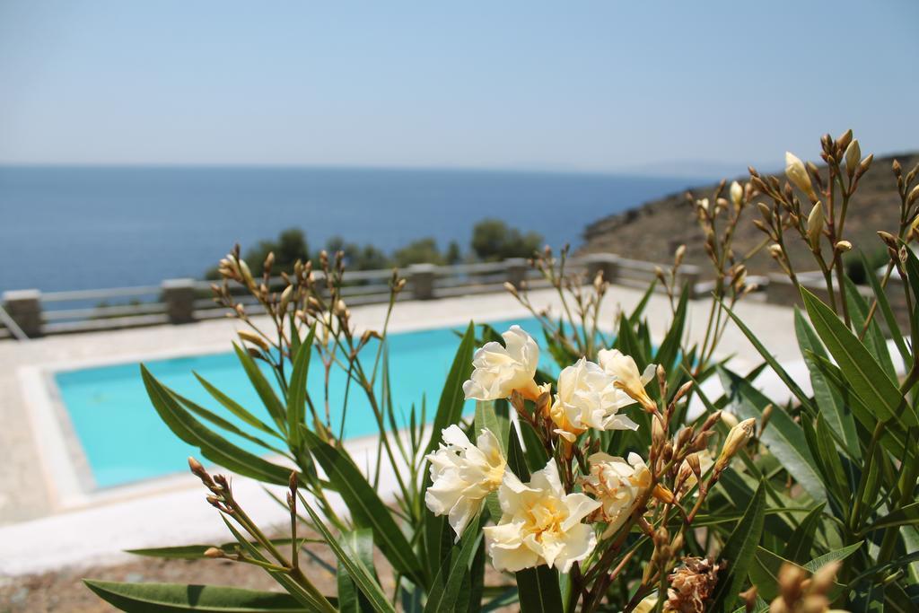 En Plo Aparthotel Agios Romanos Bagian luar foto