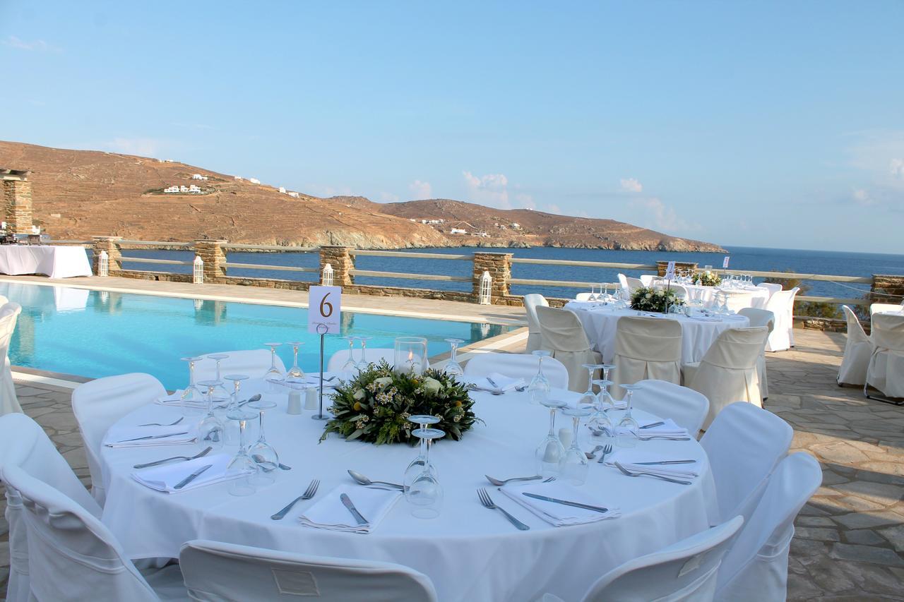 En Plo Aparthotel Agios Romanos Bagian luar foto