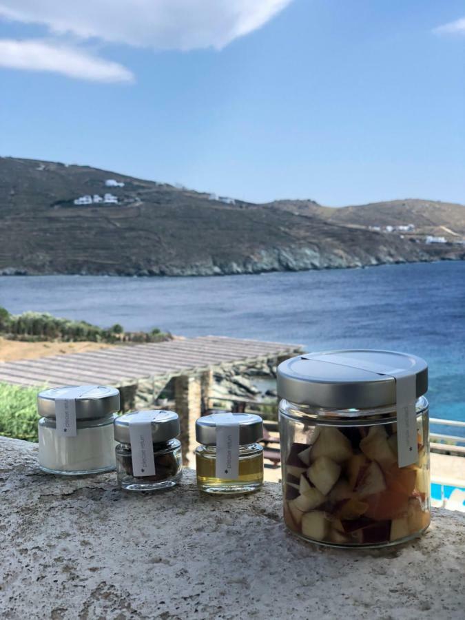 En Plo Aparthotel Agios Romanos Bagian luar foto