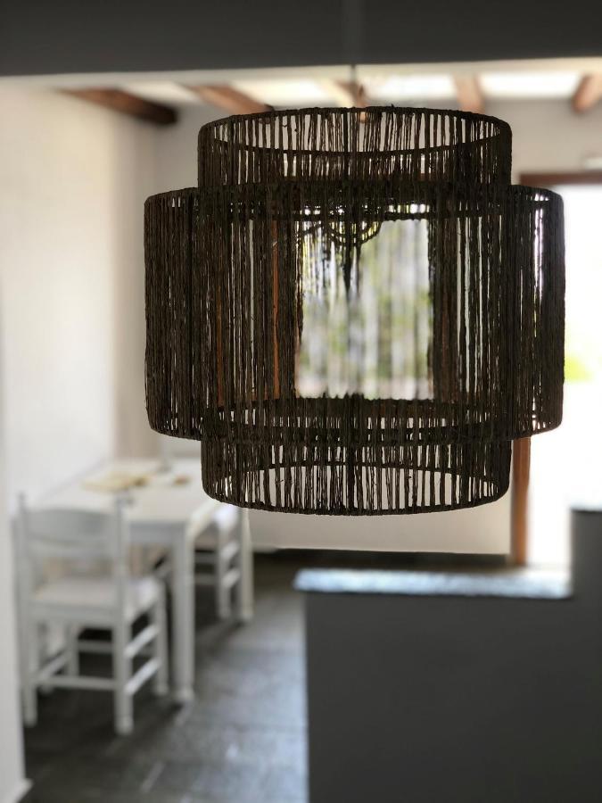 En Plo Aparthotel Agios Romanos Bagian luar foto